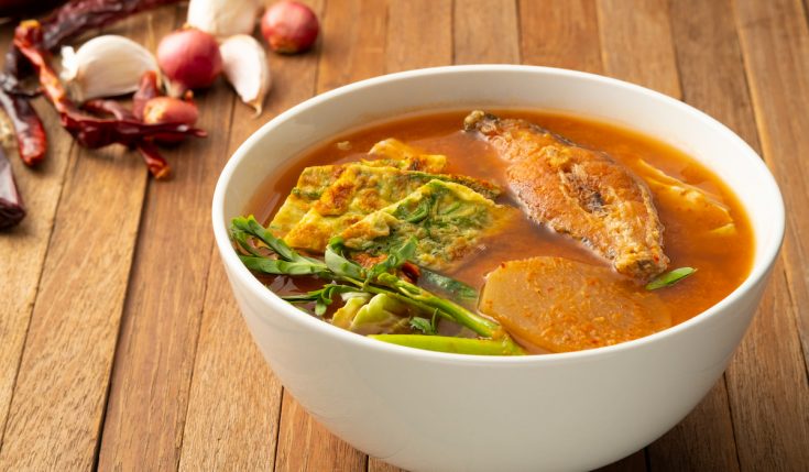 geng som pla - orange fish curry