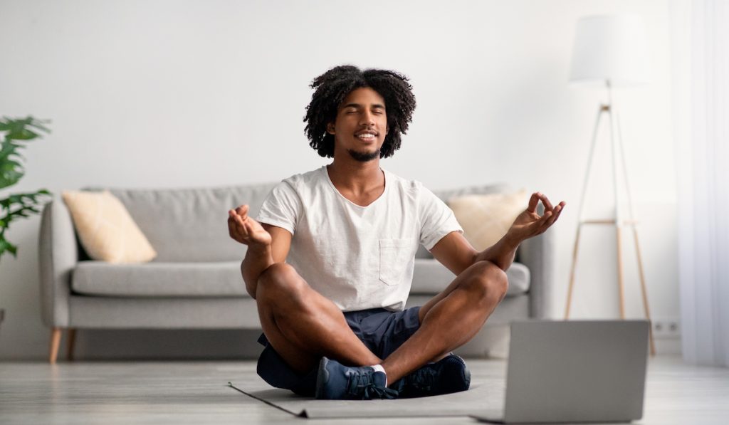 guy meditating online