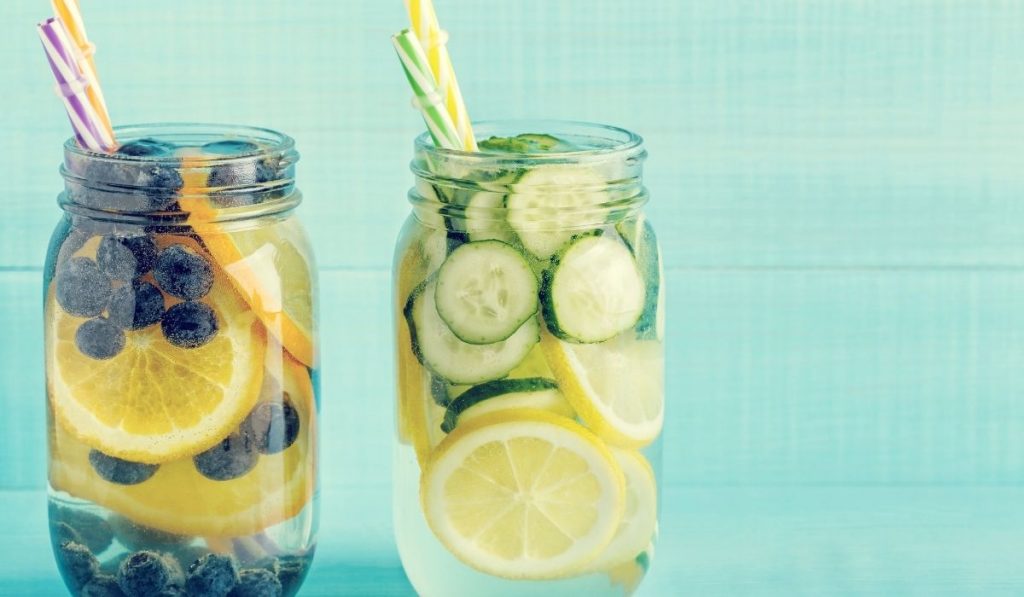 orange and blueberries, lemon and cucumber detox water - ee220321