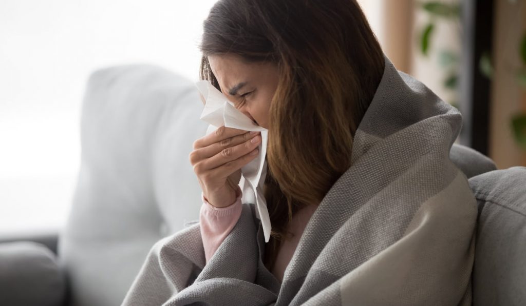 woman with flu